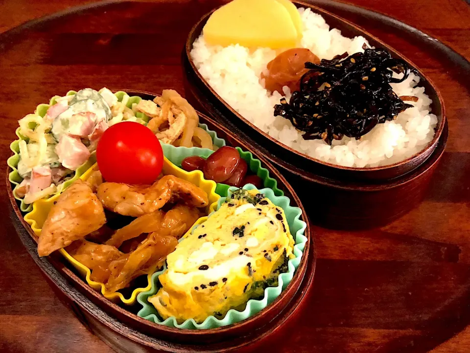 本日もお弁当🍱鶏肉とキャベツ中華炒め🥠ひじき入り五目厚焼き玉子🍳切り干し大根🌰ハムきゅうりパスタサラダ🥗🥒 #息子弁当  #わっぱ弁当  #鶏肉料理 #キャベツ #切り干し大根の煮物  #ハムサラダ  #パスタサラダ  #札幌  #中島公園|Yukie  Toriseさん