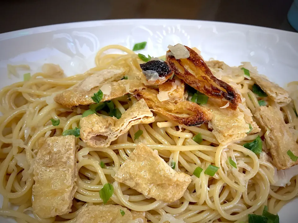 油揚げとぽんずとマヨネーズのスパゲッティ|もんたさん