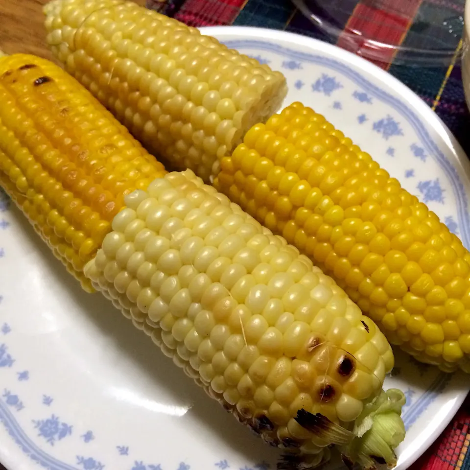 2018/09/29 北海道づくし② ピュアホワイト&あまいんです 食べ比べ 皮ごとグリル焼|kykyさん