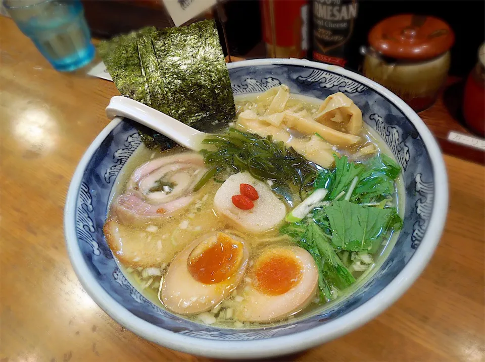 Snapdishの料理写真:特選塩ラーメン|Takeshi  Nagakiさん