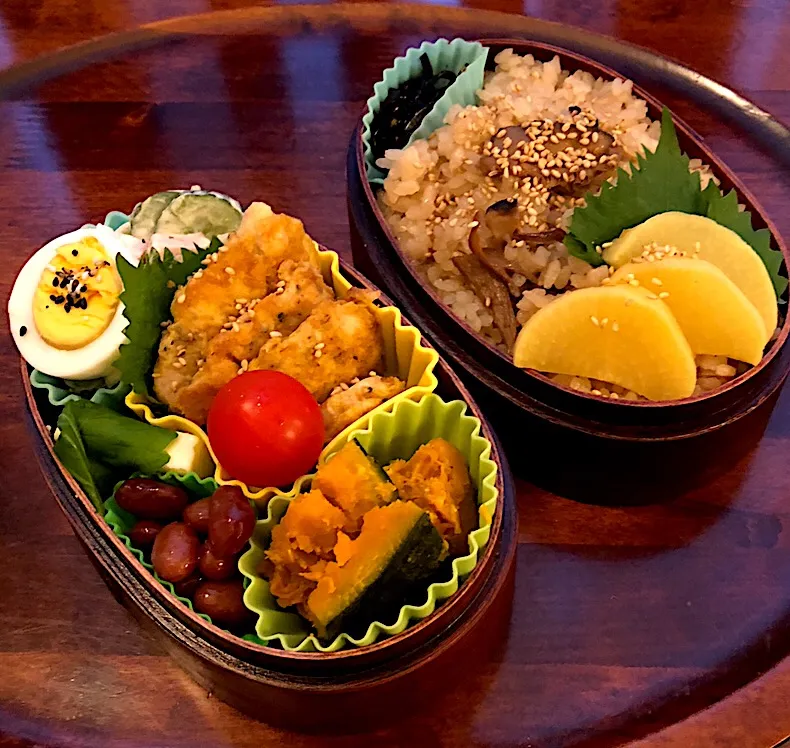 本日もお弁当🍱チキンピカタカレー風味🍛道産かぼちゃ🎃煮付け🎃パスタサラダ🥗煮豆🌰 #息子弁当  #わっぱ弁当  #チキン  #ピカタ  #かぼちゃの煮物 #道産 #パスタサラダ  #ゆで卵  #プチトマト🍅  #札幌  #中島公園|Yukie  Toriseさん