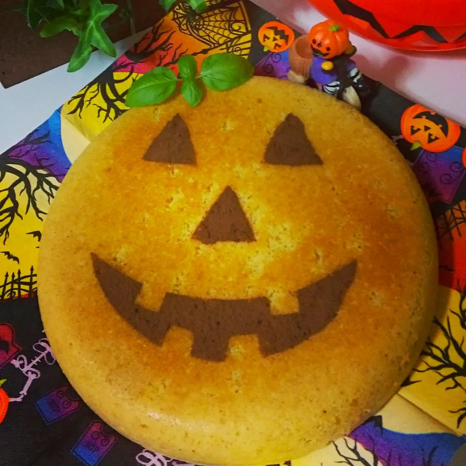 炊飯器でケーキ🎃ハロウィン風(10/2)    　　　　　　　　　　#炊飯器ケーキ #ホットケーキミックス #ハロウィンスイーツ|海猫さん