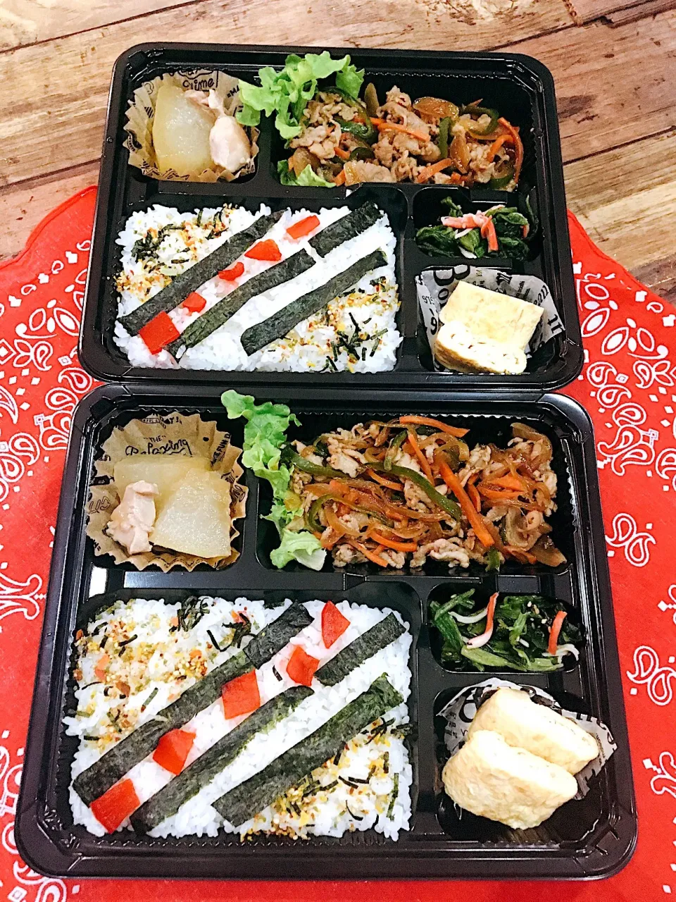 Snapdishの料理写真:今日の夫婦弁♬
豚生姜焼き弁当○°。|rumi♪さん