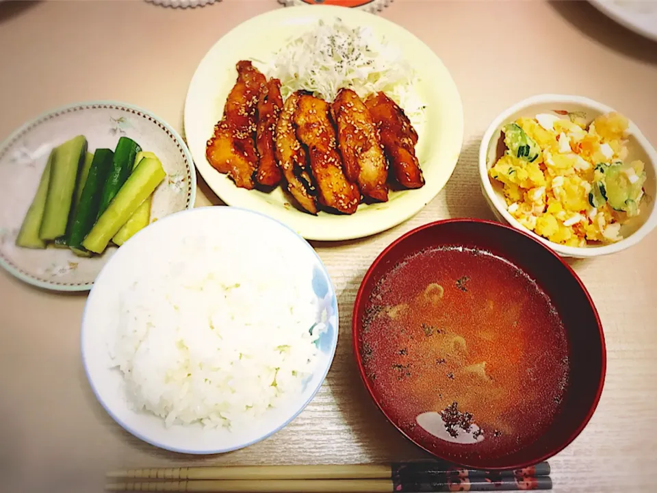 甘辛照り焼きチキン(鶏ムネ)
きゅうり漬物
さつまいもポテサラ|モモちゃんさん