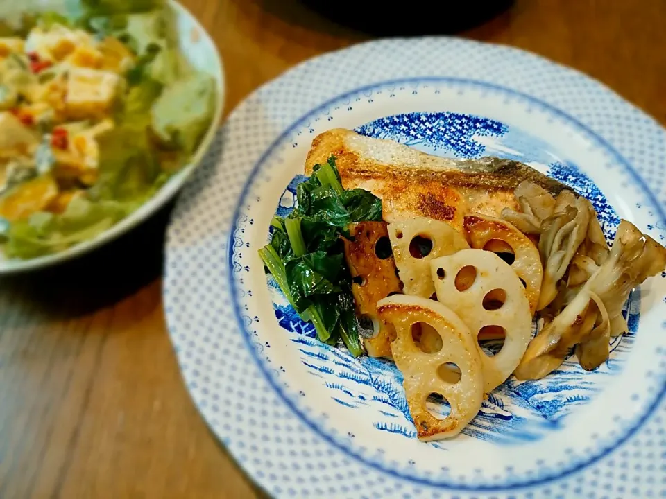 秋鮭のバター醤油ソテー|やっこさん