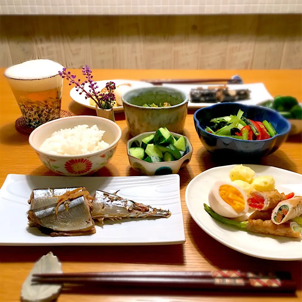 秋刀魚煮と肉巻きの晩ごはん|むぎこさん