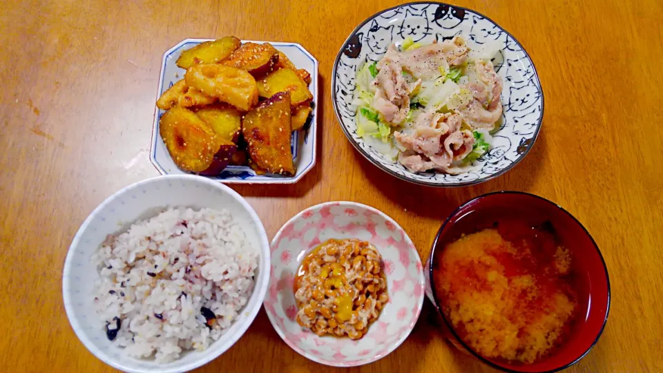 １０月２日　白菜と豚肉の塩だれ蒸し　薩摩芋とレンコンのデパ地下風　納豆　お味噌汁|いもこ。さん