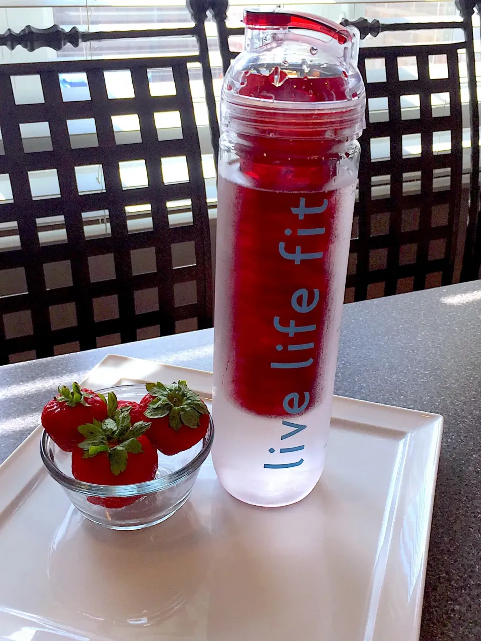 Strawberry infused water|FitMomDoc19さん