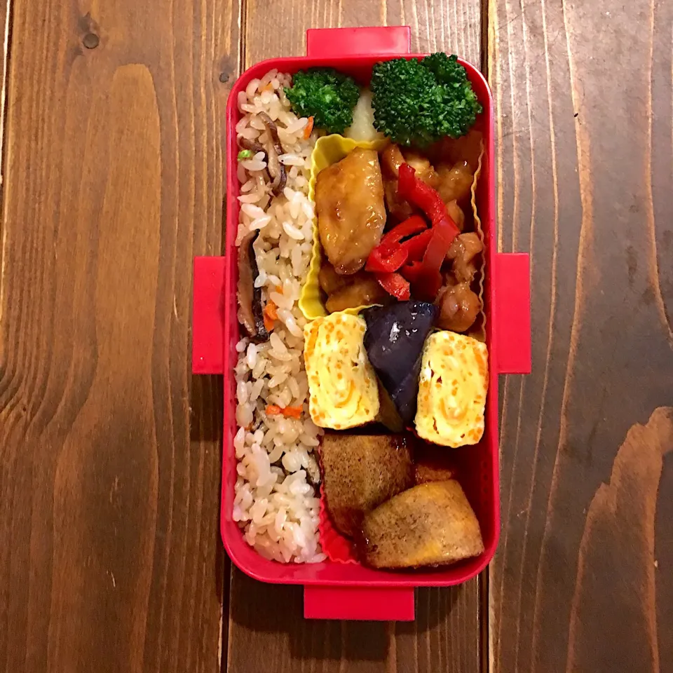 Snapdishの料理写真:照りチキ弁当😊|ともさん