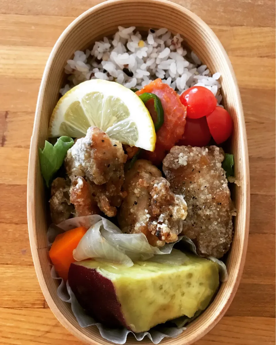 #曲げわっぱ #曲げわっぱ弁当 #ol #ol弁当 #和食 #和食弁当 #唐揚げ #唐揚げ弁当 #温野菜 #ベーコンピーマンケチャップ炒め #お弁当 #弁当 #料理好きな人と繋がりたい|いちごさん