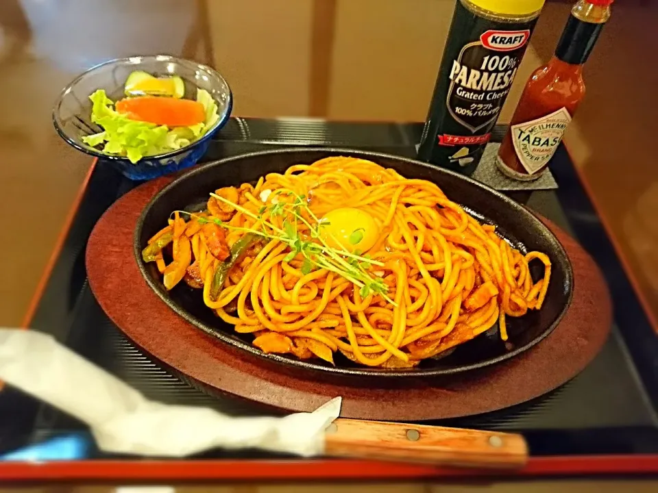 今日のランチは、喫茶店の鉄板ナポリタン🍝❣️|yokoさん