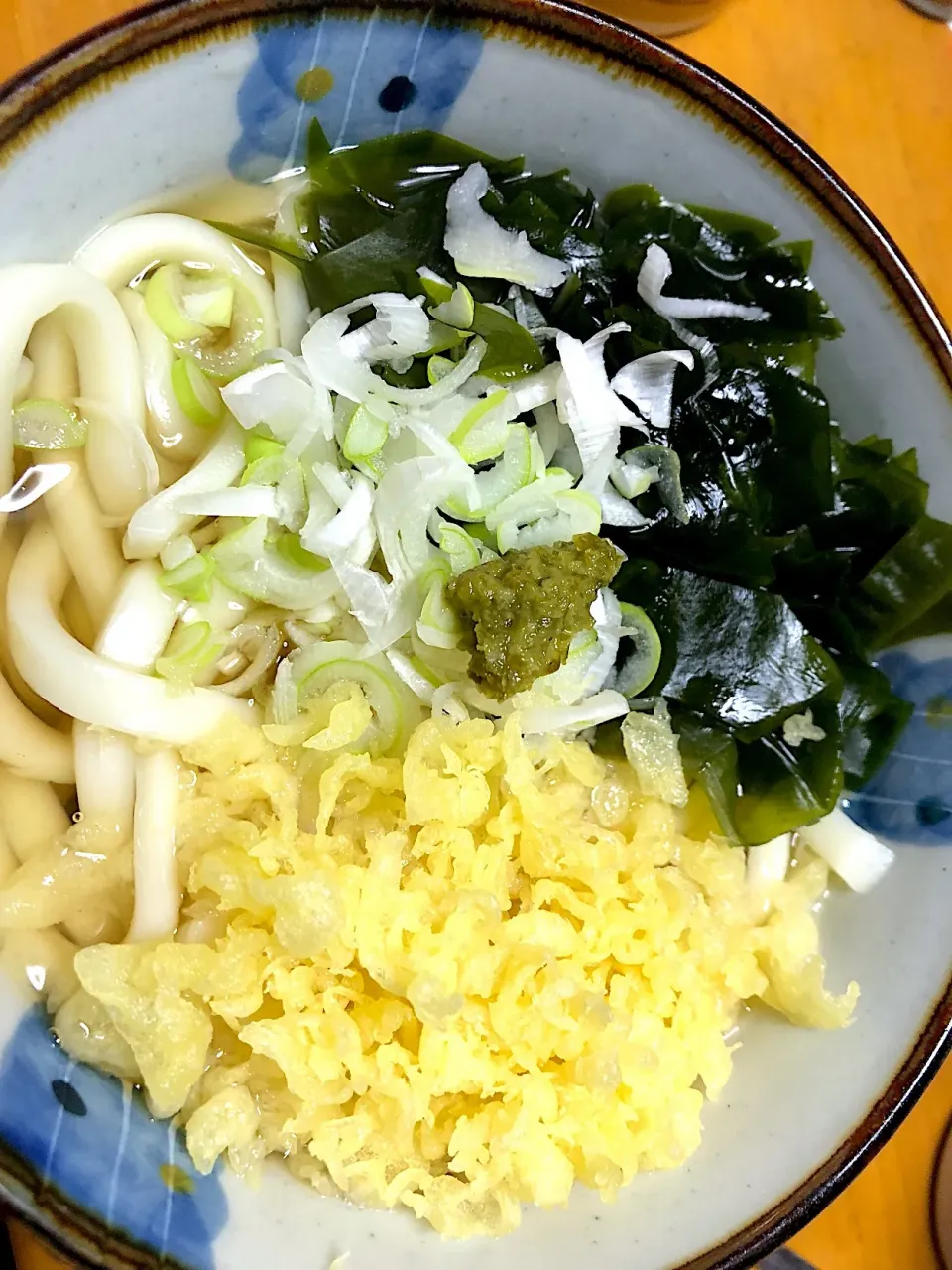 うどん。自家製柚子胡椒をトッピング。|かげぞうさん