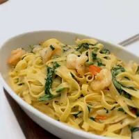 Snapdishの料理写真:Creamy shrimp tagliatelle|Azzumyさん