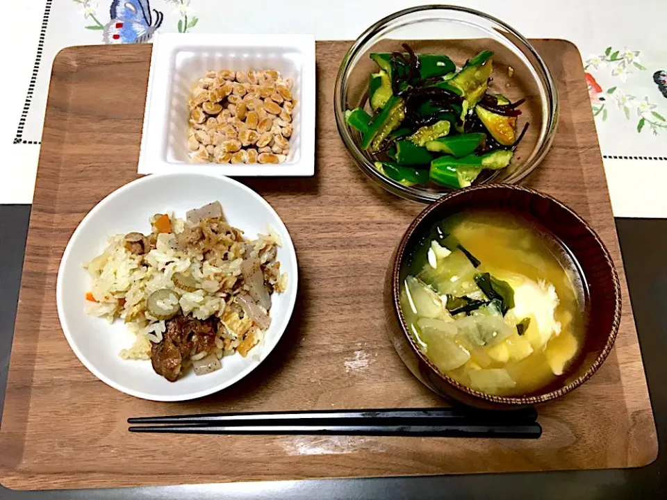 牛肉と根菜の炊き込みご飯のご飯|みよさん