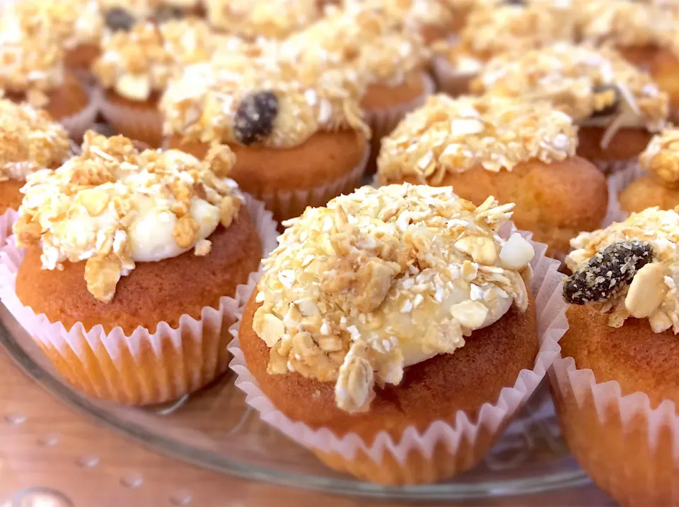 Granola mini cupcakes|cheesyさん