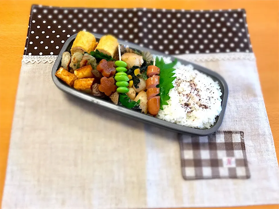 帆立 ほうれん草 コーンバター醤油炒め🌽
卵焼き🍳
人参 こんにゃく ごぼう煮物🥕
ちくわ磯辺焼き😋
はんぺんカレー醤油炒め🍛
トルネードウインナー🌀
枝豆ピック✨
🍚|あやこさん