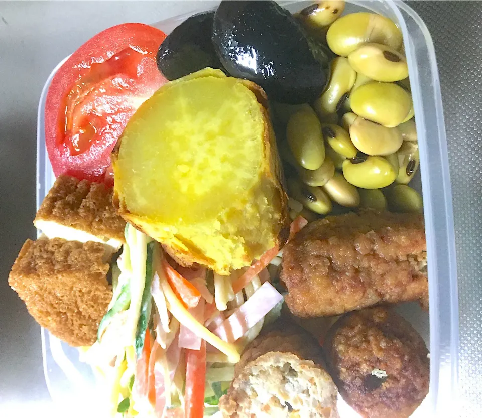 #今日のお弁当#お芋メイン#花豆#ひたし豆大好き#つくねちゃん(o^^o)|ゆきっちさん