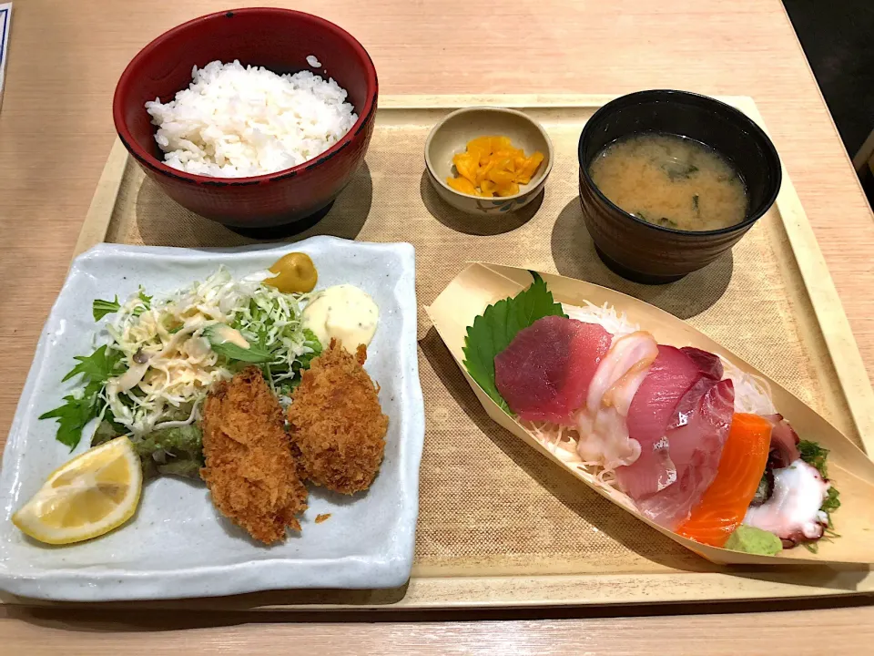 広島産大粒カキフライとお刺身定食|T. Wonderさん