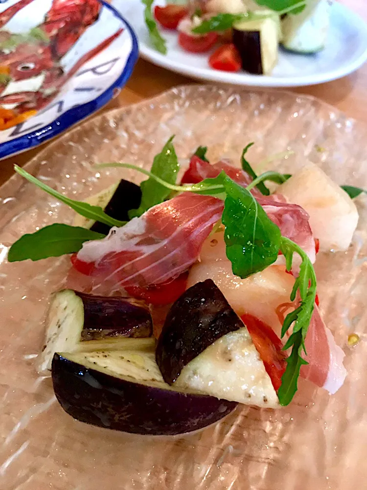 Snapdishの料理写真:水茄子と和梨のサラダ🥗北千住アダッキオ|友紀さん