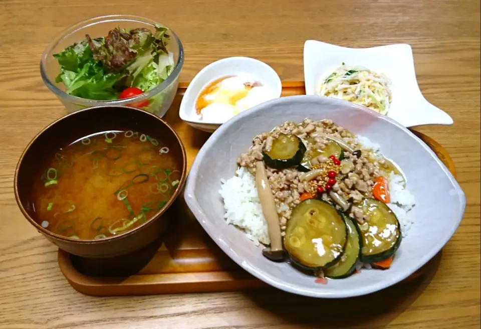 『ズッキーニの生姜そぼろあんかけ丼』|seri-chanさん