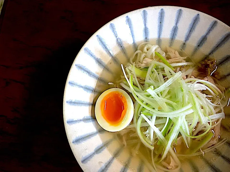 Snapdishの料理写真:鶏ガラから取ったスープで稲庭うどん。かぼす胡椒を添えて。|Downtoearthさん