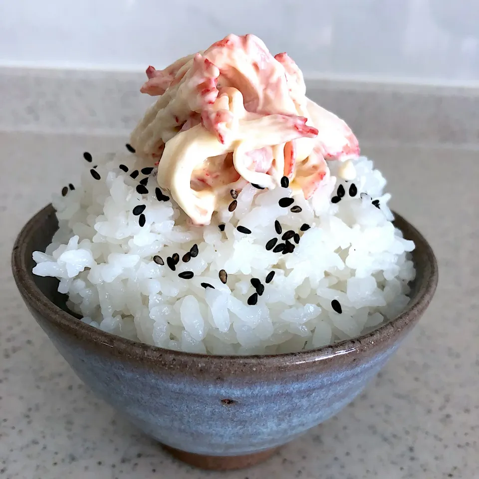 辛子マヨカニカマご飯🍚|ヨッチャンさん