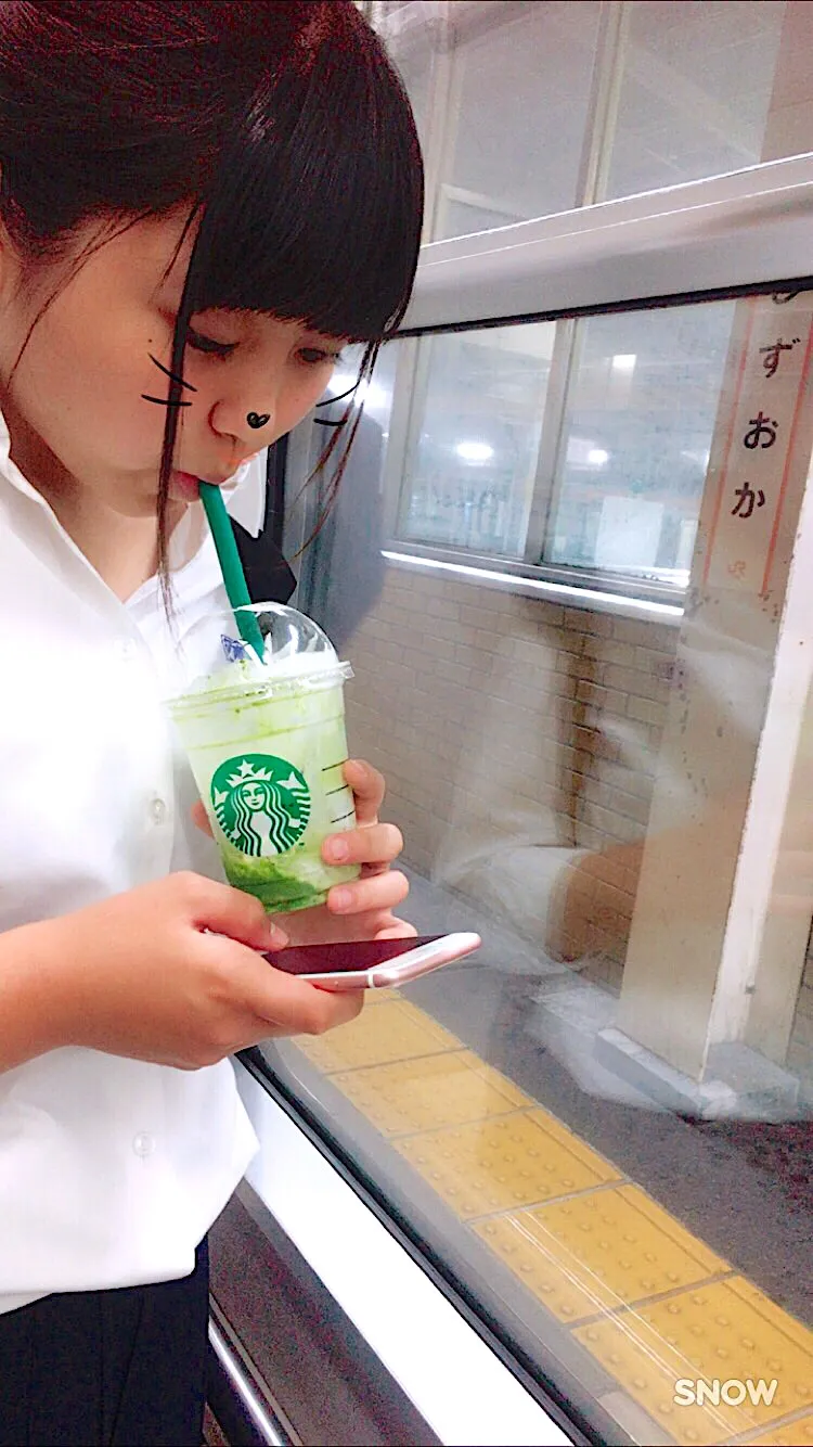 Snapdishの料理写真:ちゃむと抹茶フラペチーノ|ちゃむさん