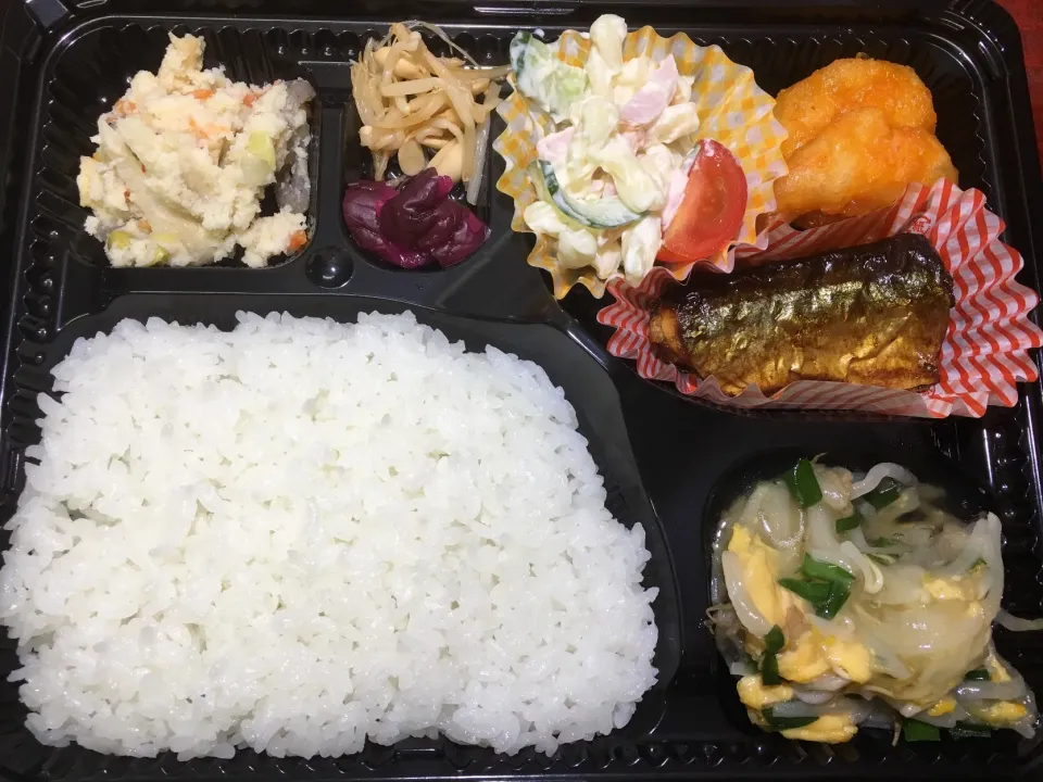 秋刀魚の塩焼き  日替わり宅配弁当 豊川市豊橋市一部エリア配達|Naokazu Kuritaさん