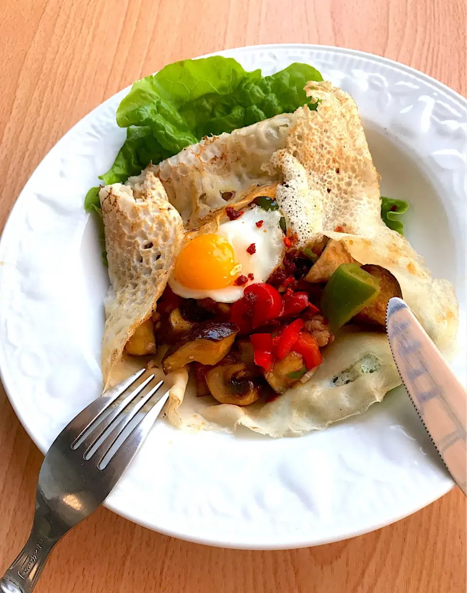 マダム とんちんさんの料理 花椒でピリ辛麻婆のそば粉ガレット包み|とんちんさん