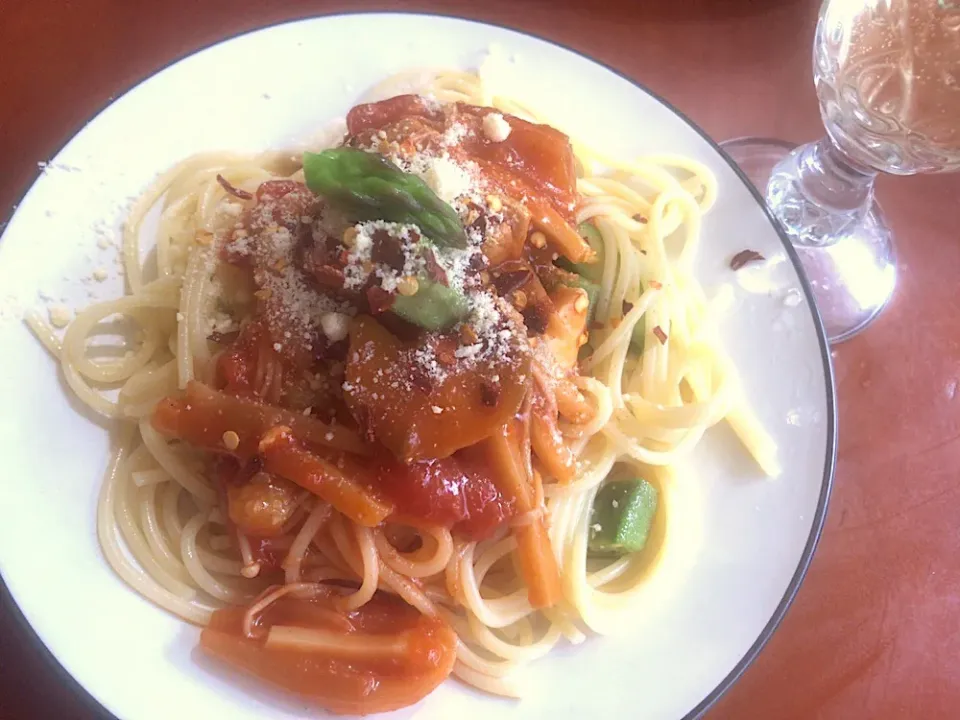 spaghetti al pomodoro🍝 鶏むねとﾄﾏﾄのﾊﾟｽﾀ|🌈Ami🍻さん