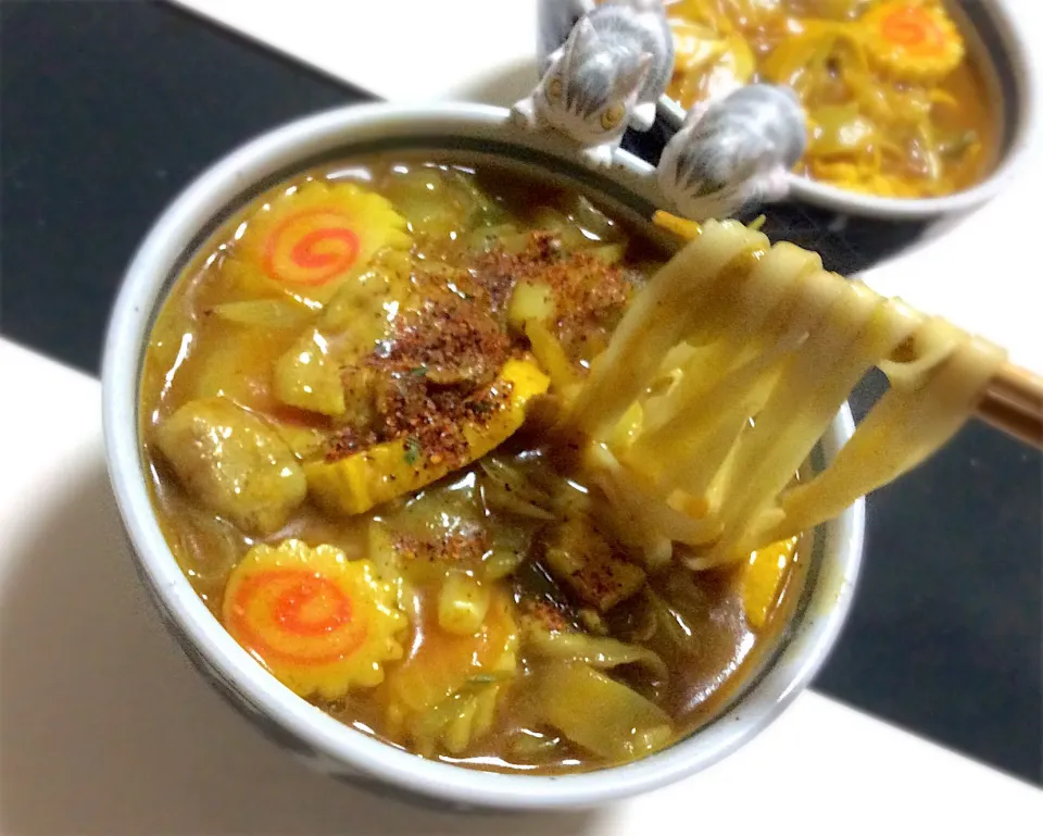 Snapdishの料理写真:カレーきしめん
麺つゆは鰹、昆布、鯛で出汁を。
カレー粉は上野アメ横大津屋のオリジナルで|Takeshi  Nagakiさん