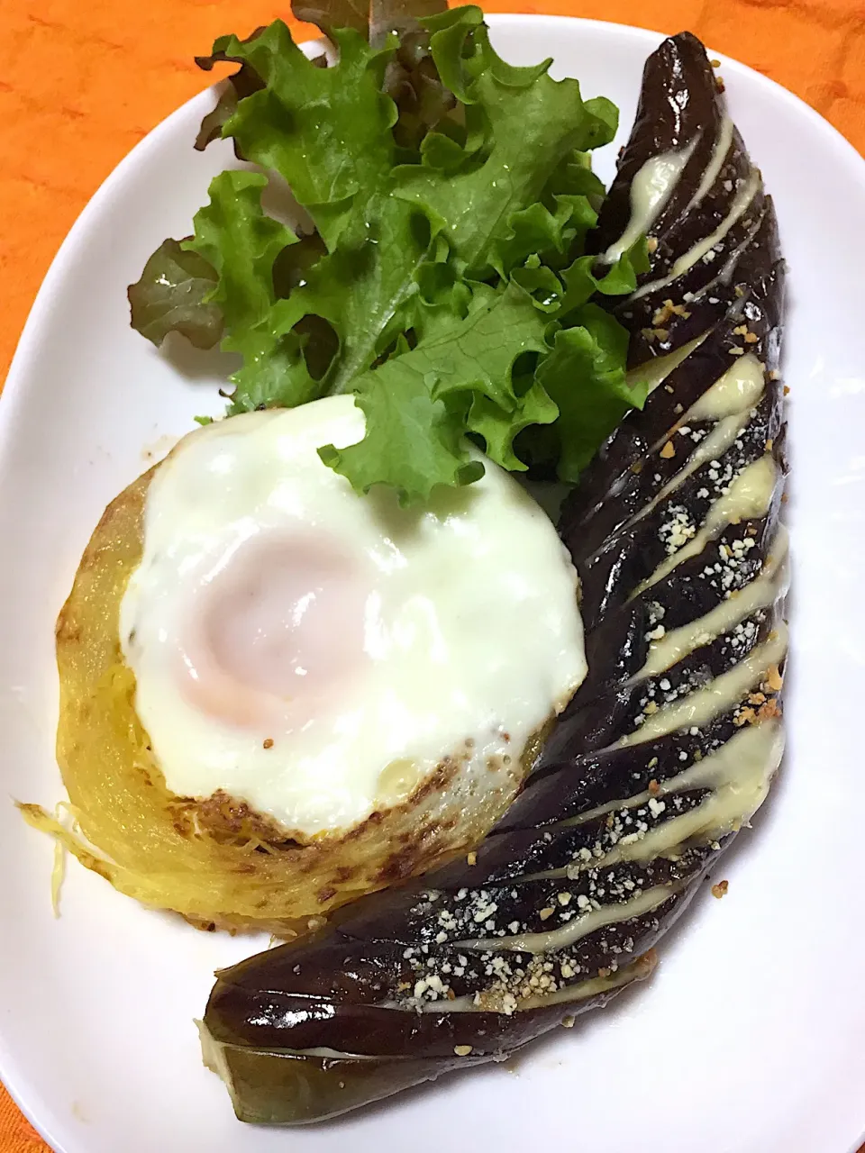 長茄子のチーズはさみ焼きと白かぼちゃの目玉焼き〜♪|miya39さん