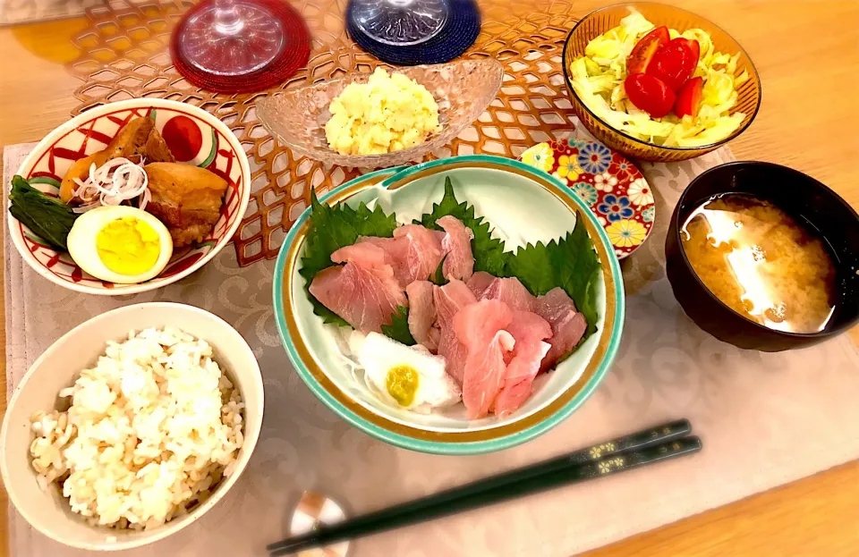 ビンチョウマグロ 刺身
豚角煮 煮卵
ポテトサラダ
サラダ|nana 🍅さん