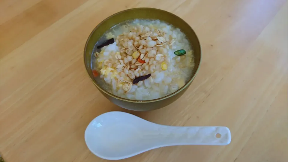 卵雑炊に#ライスグラノーラ を
トッピング🍚|りりこさん