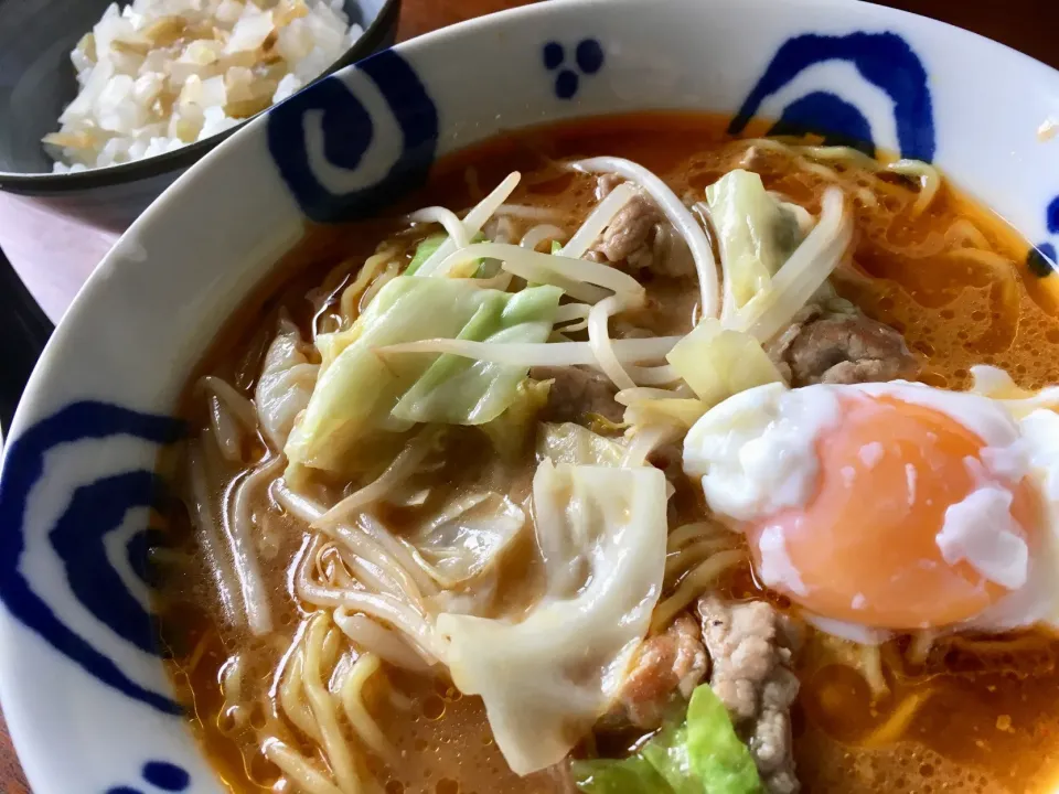 20181008🍜旦那さんのお昼ごはん
#ラーメン
 #生でおいしいスマイルボール当選  #生でおいしいスマイルボール|akiyo22さん