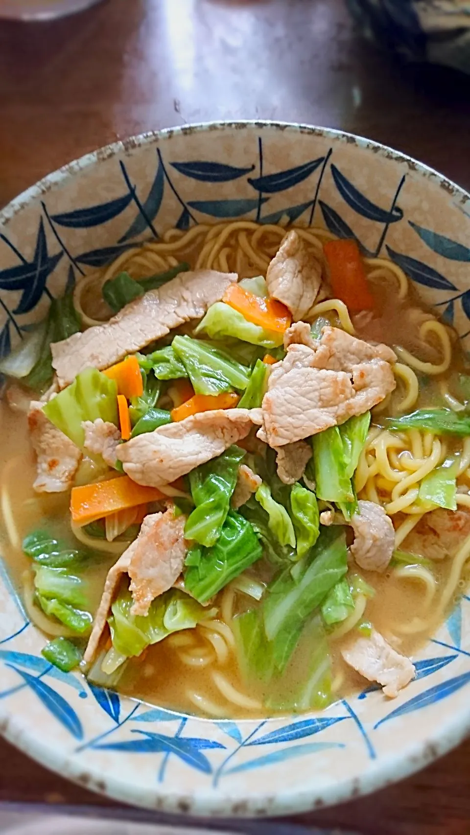 ラ王〜豚骨醤油でワンポットタンメン|蜜柑さん