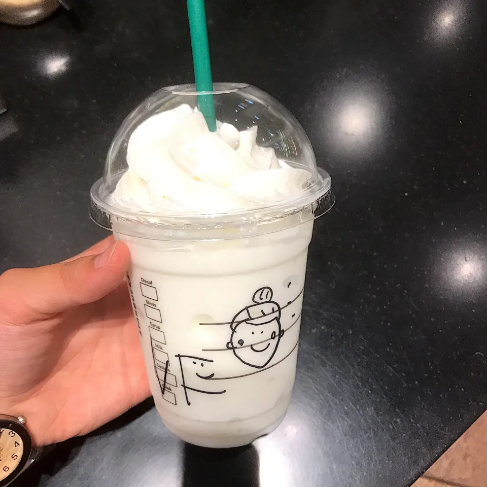 バニラフラペチーノ|ちゃむさん