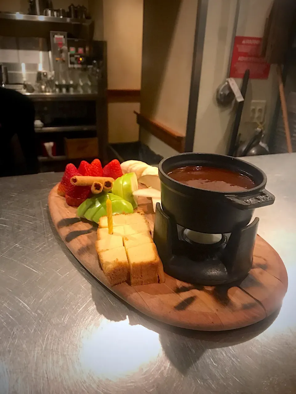 Chocolate fondue|Sean Bruegmanさん