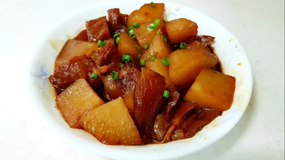 braised tendon and radish|steven z.y.さん