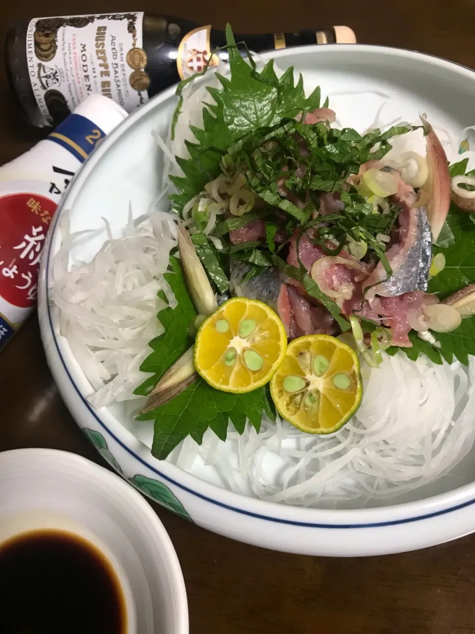 Snapdishの料理写真:🍁秋刀魚のたたきに 絹しょうゆ➕バルサミコ酢|とんちんさん