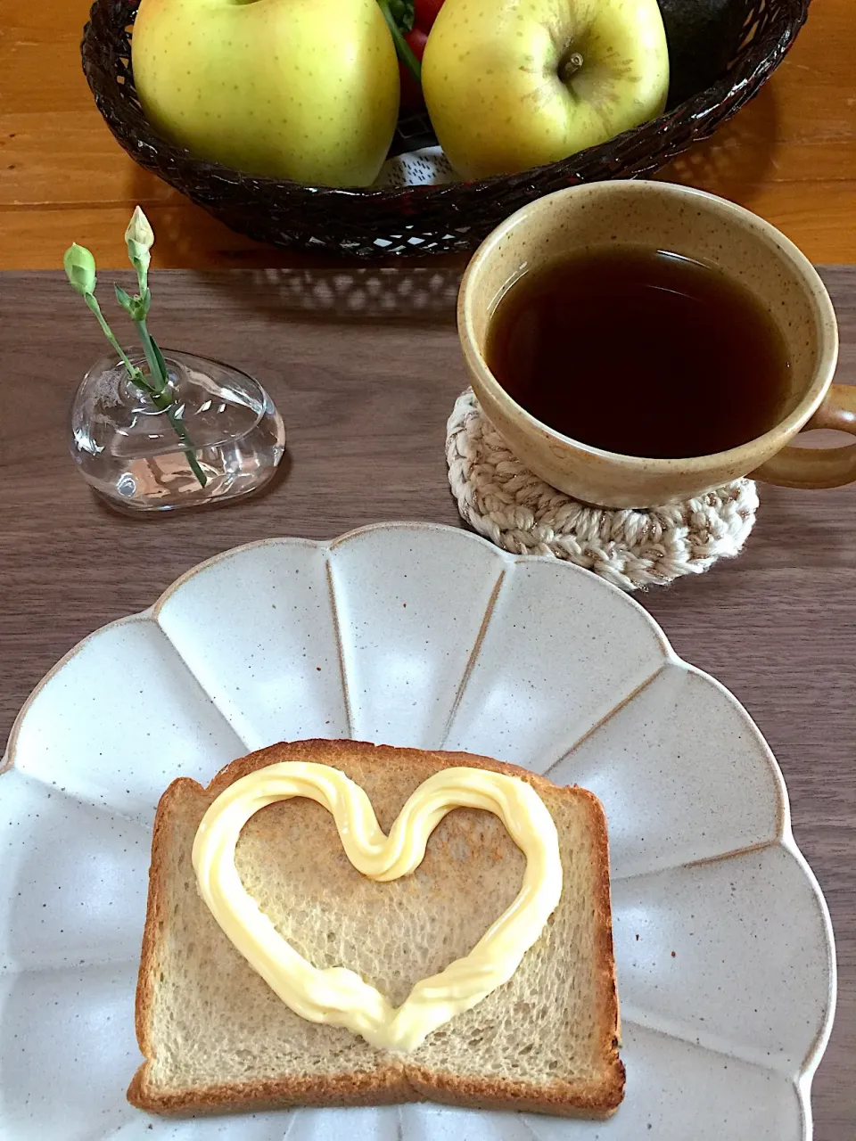 Snapdishの料理写真:糖質オフ朝ごパン、珈琲、青リンゴ♡😋|ぱさくまさん