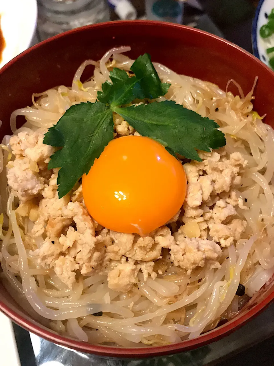 もやしナムル鶏そぼろ丼|ゆみさん