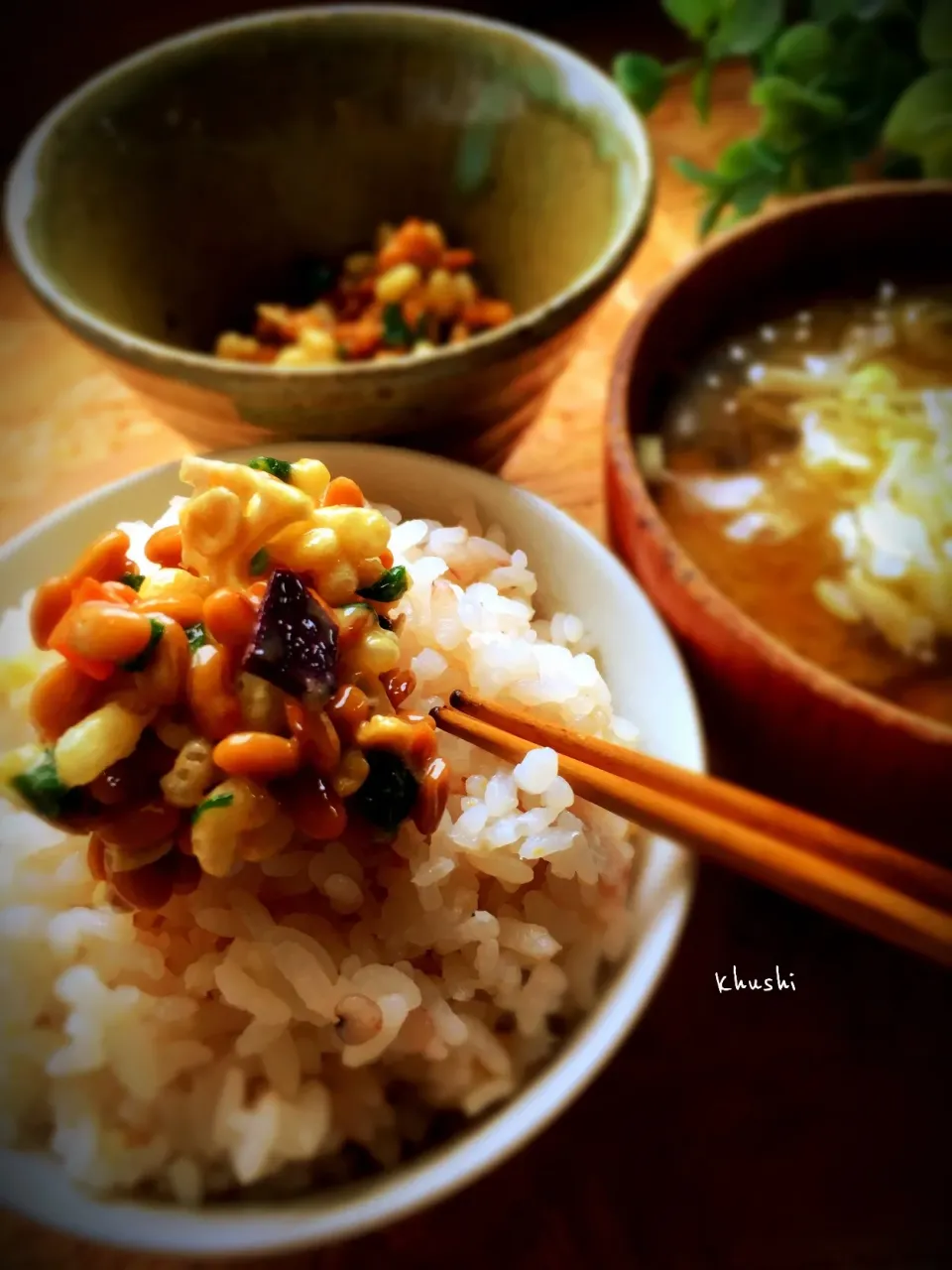 #ライスグラノーラ和風だし味 を、納豆に混ぜ混ぜ〜♬

カリカリ食感がクセになる💕|KOZUEさん