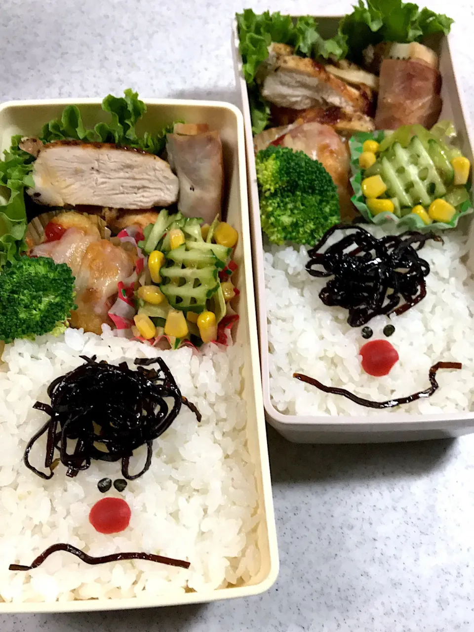 Snapdishの料理写真:お弁当〜〜🍱
旦那&社会人2年目の次女🍱|まんぞーさん