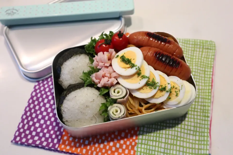 中学生男子弁当🍱
ナポリタン弁当🍝|なかじー。さん