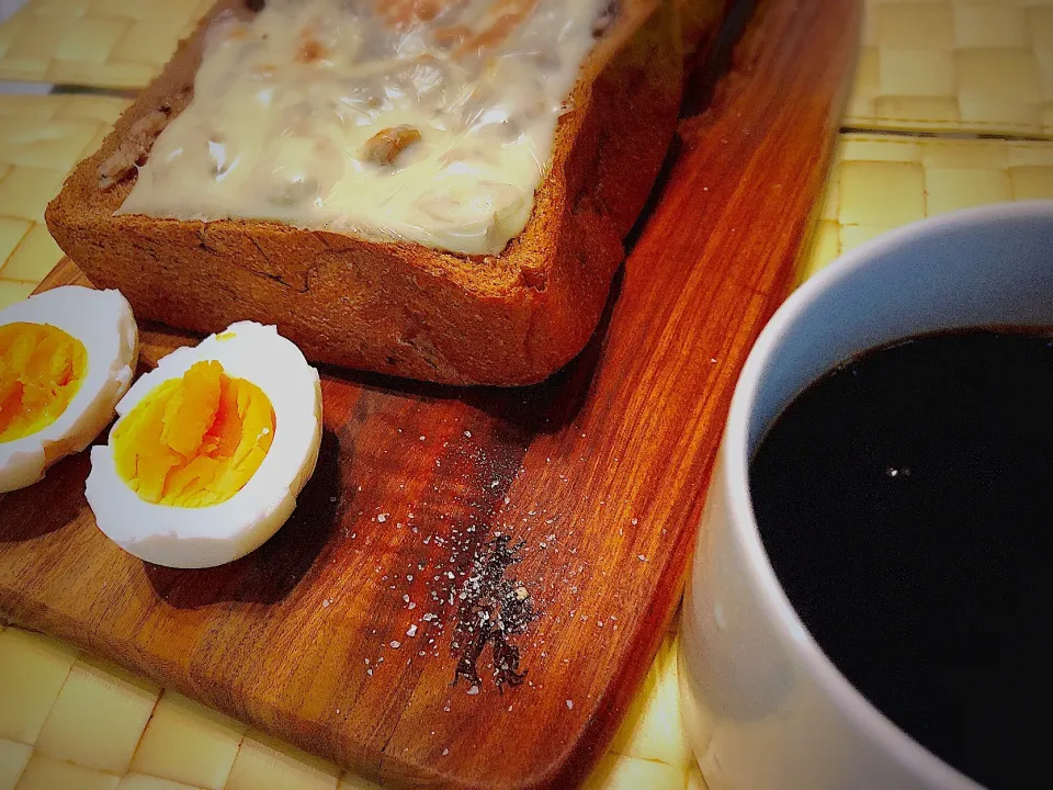 #fish  #husbandthechef  #balmuda  #coffee  #bread  #breakfast  #coffeeaddict  #nosugar|run-run-yagiさん