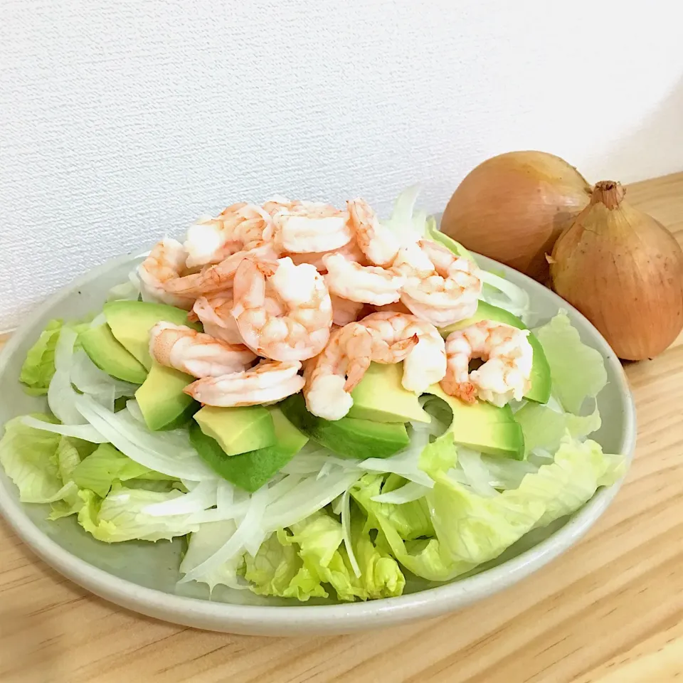 #スマイルボール  を使ったエビとアボカドのサラダ🥗|まいまいさん