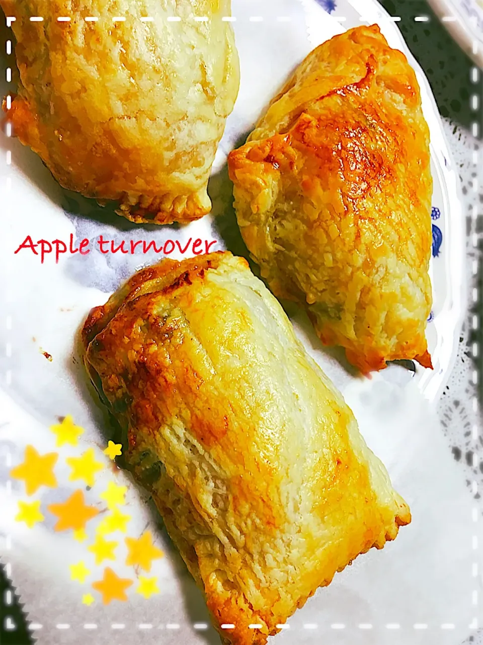 Snapdishの料理写真:Apple turnover - アップルパイ🍎|cocoaさん