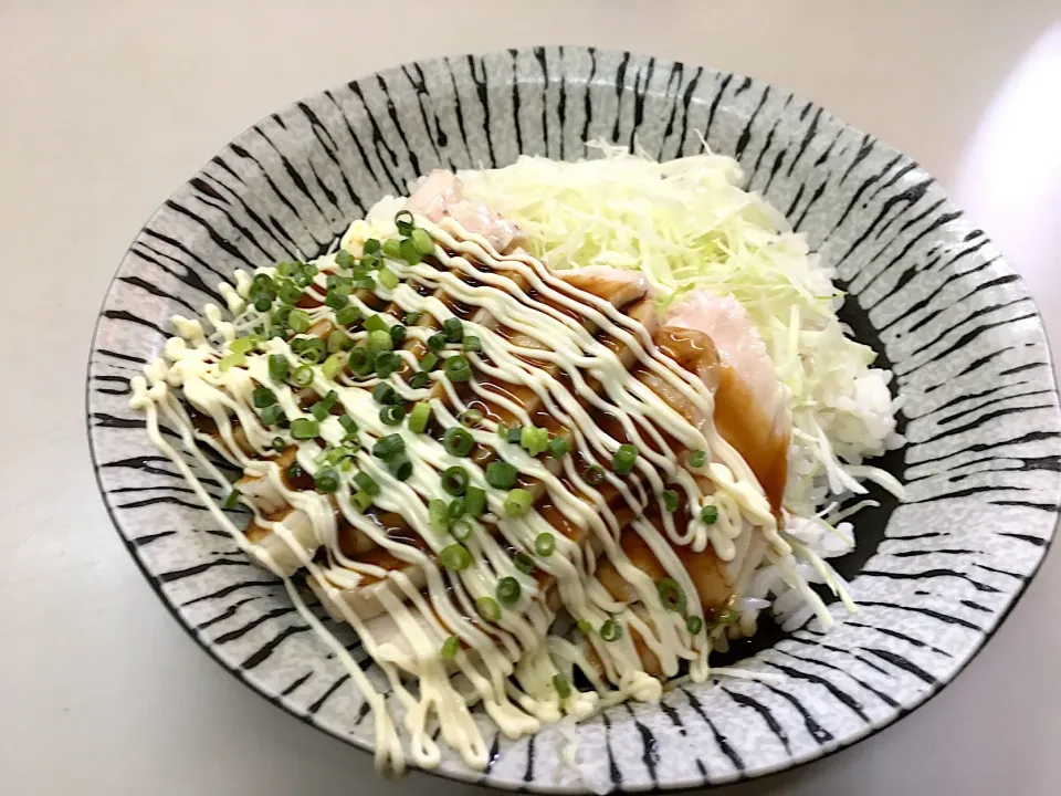 Snapdishの料理写真:サラダチキン丼|渡辺 努さん