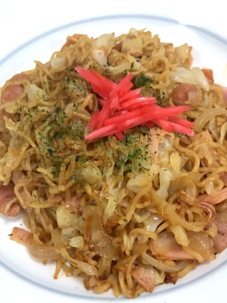 Snapdishの料理写真:日清焼きそば、、こ、お〜〜♫！！wwwww|Yoshihiro Andoさん